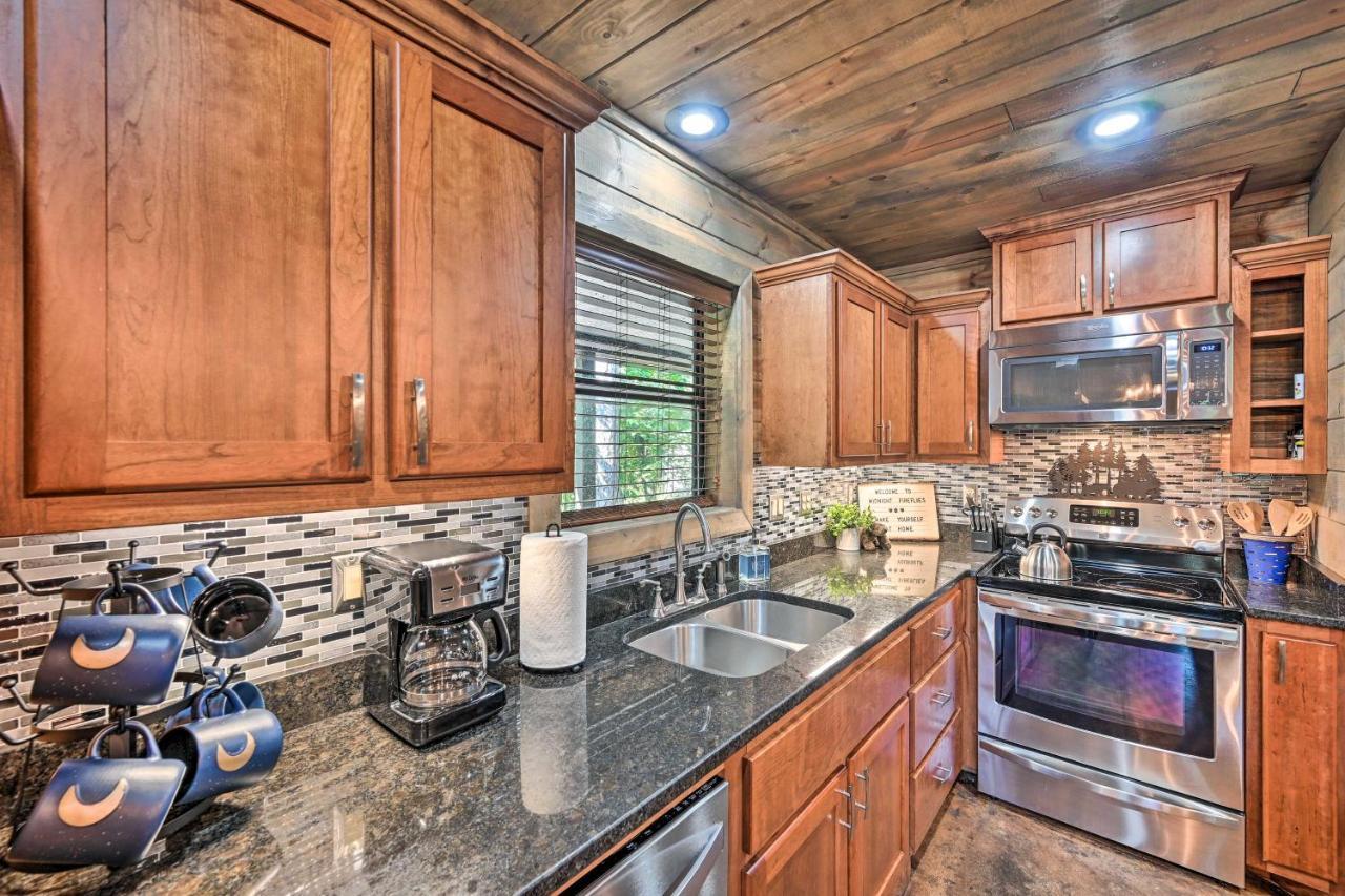 Holiday home Luxe Broken Bow With Tesla Charging Station *