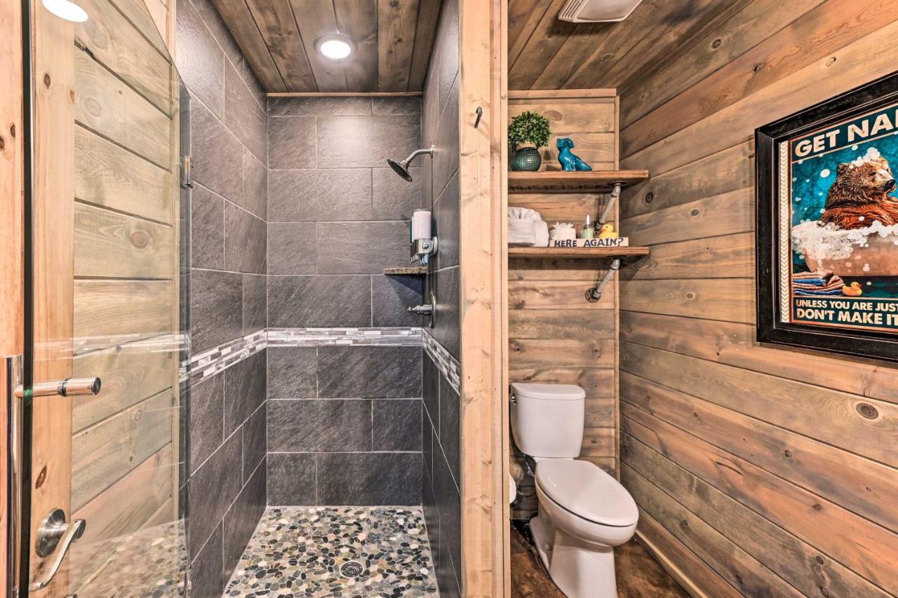 Luxe Broken Bow With Tesla Charging Station Holiday home Stephens Gap